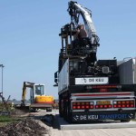 Großformatplatten verlegen mit LKW | Betonplatten transportieren