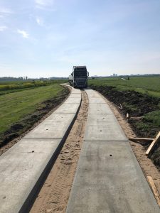 Betonplatten LKW befahrbar | Betonplatten Landwirtschaft | De Keij