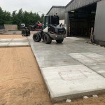 Betonplaten leggen met shovel | Project Dorsten (DE) | De Keij Betonplaten