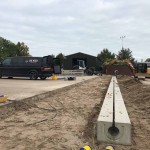 Wasserrinnen setzen | Betonpflaster mit Betonplatten